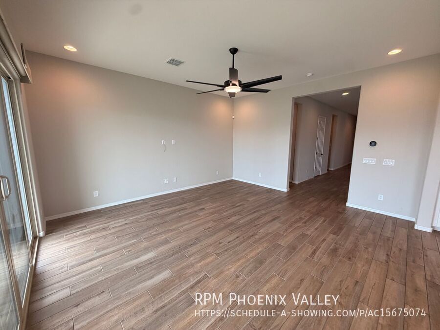 Stunning 3-Bedroom Home with Tandem 3-Car Garage in Litchfield Park! property image