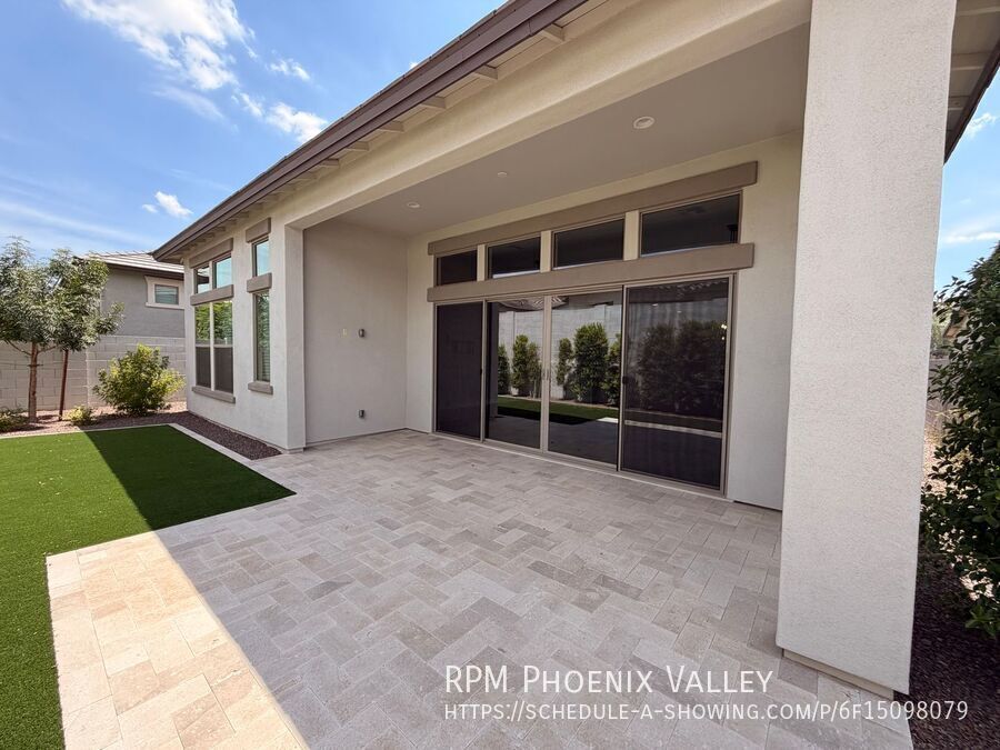 Stunning Luxury 4-Bedroom Home | 2,600+ Sq Ft | Modern Finishes & Private Turf Backyard property image