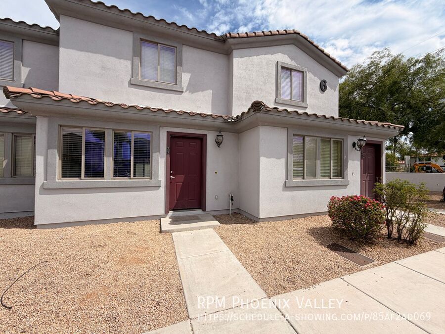Townhome with Wood Plank Floors & Private Enclosed Outdoor Space! property image