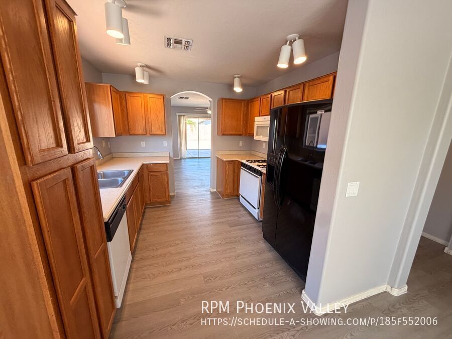 Charming 3BR/2BA Home with Central A/C & In-Unit Laundry property image