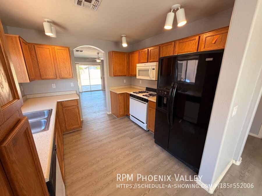 Charming 3BR/2BA Home with Central A/C & In-Unit Laundry property image