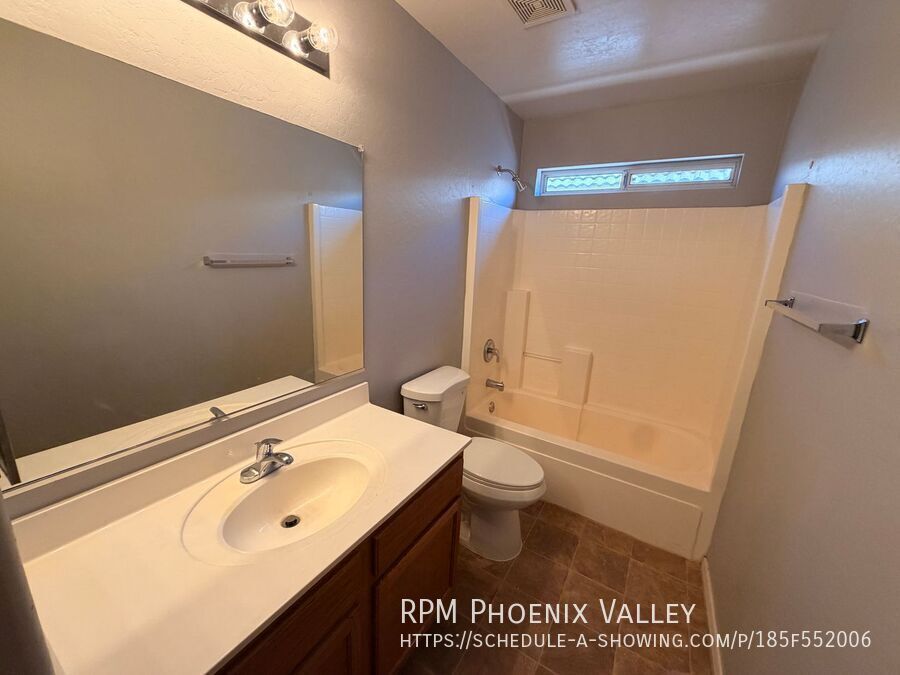 Charming 3BR/2BA Home with Central A/C & In-Unit Laundry property image