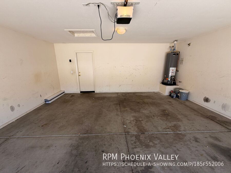 Charming 3BR/2BA Home with Central A/C & In-Unit Laundry property image