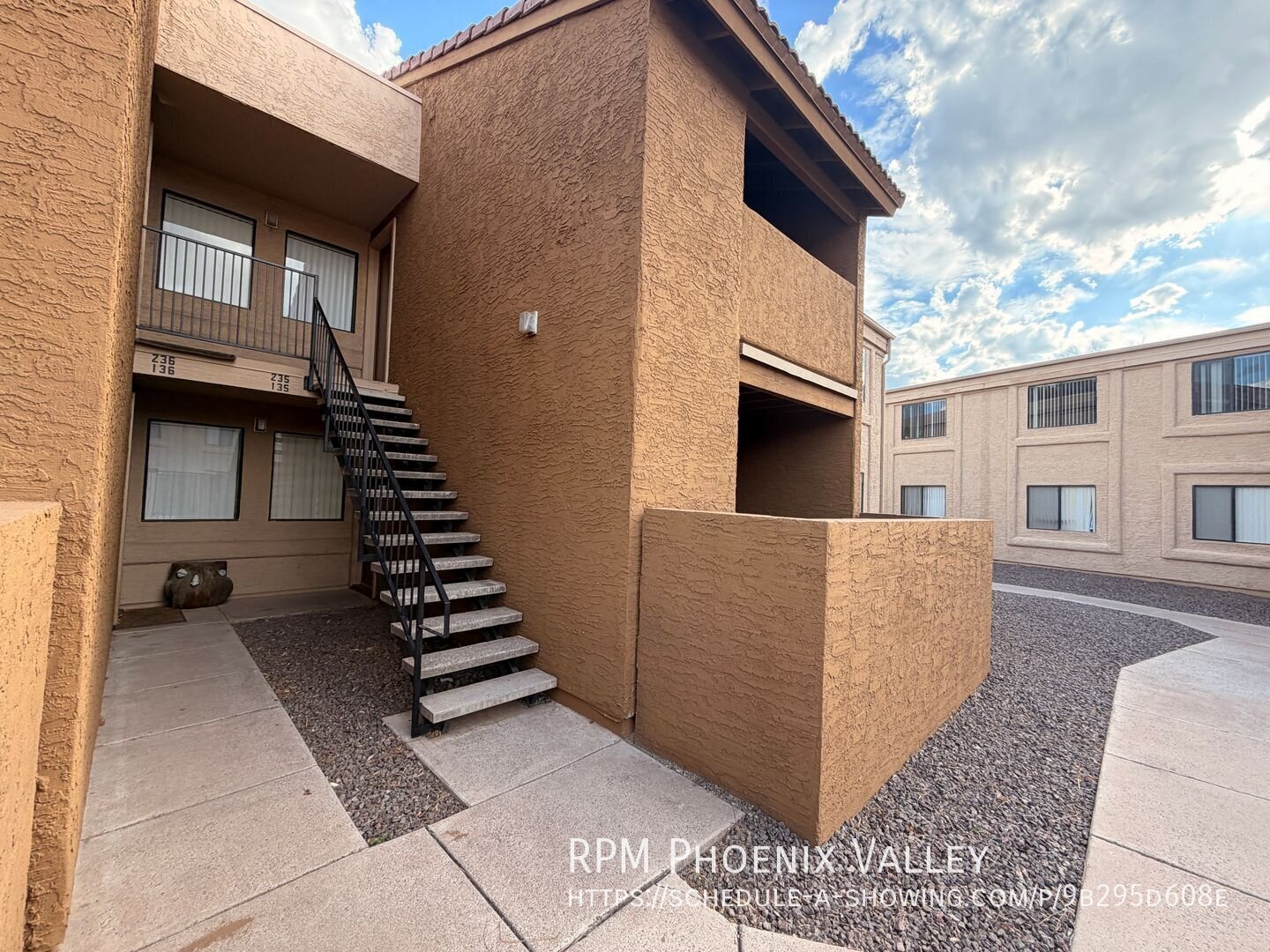 135 2 Bedroom 1 Bath 670 sq.ft. Near Tempe Marketplace and Light Rail property image