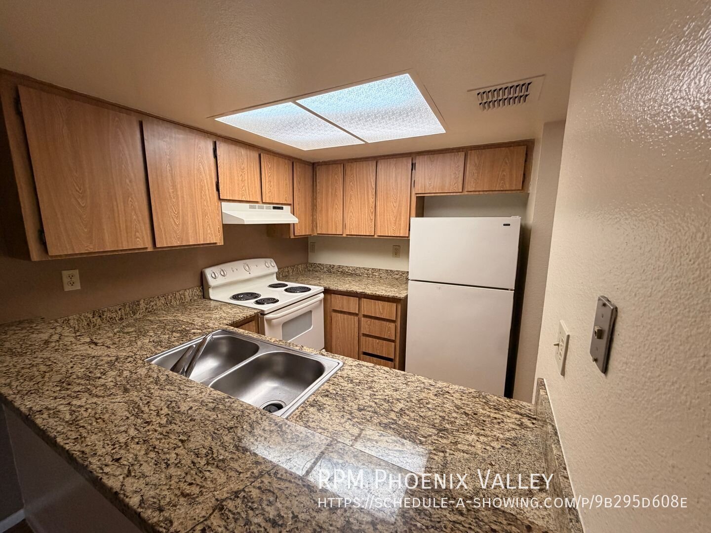 135 2 Bedroom 1 Bath 670 sq.ft. Near Tempe Marketplace and Light Rail property image
