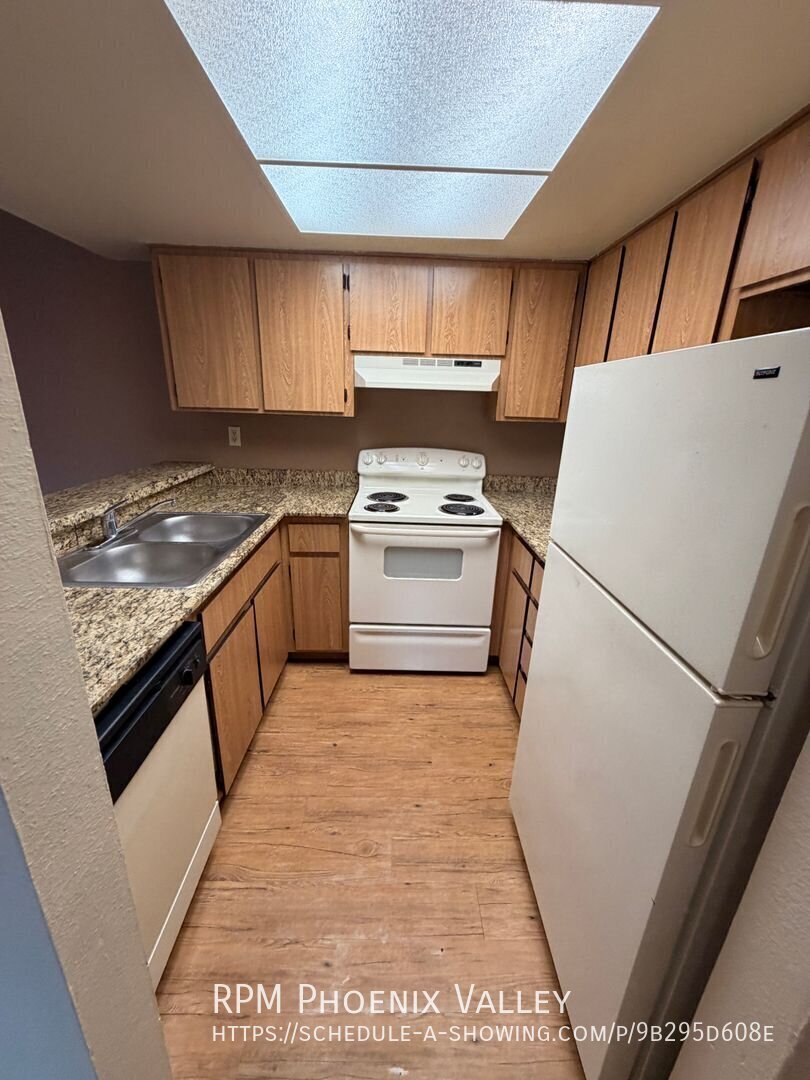 135 2 Bedroom 1 Bath 670 sq.ft. Near Tempe Marketplace and Light Rail property image