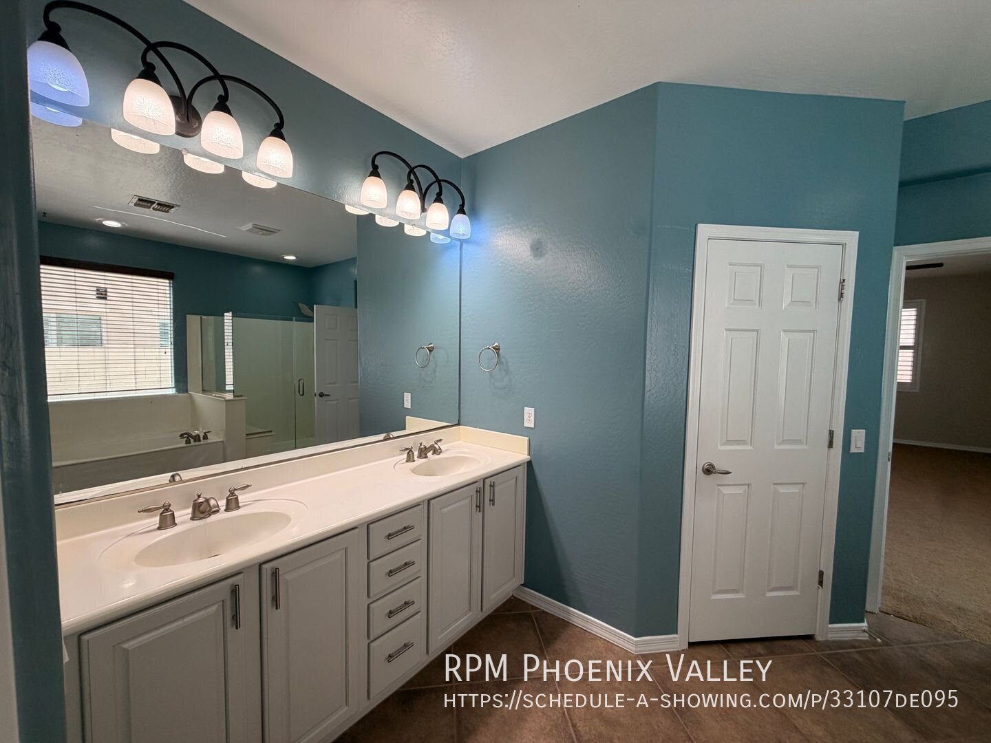 Stunning 5-Bedroom Home with Game Room & Backyard Oasis! property image
