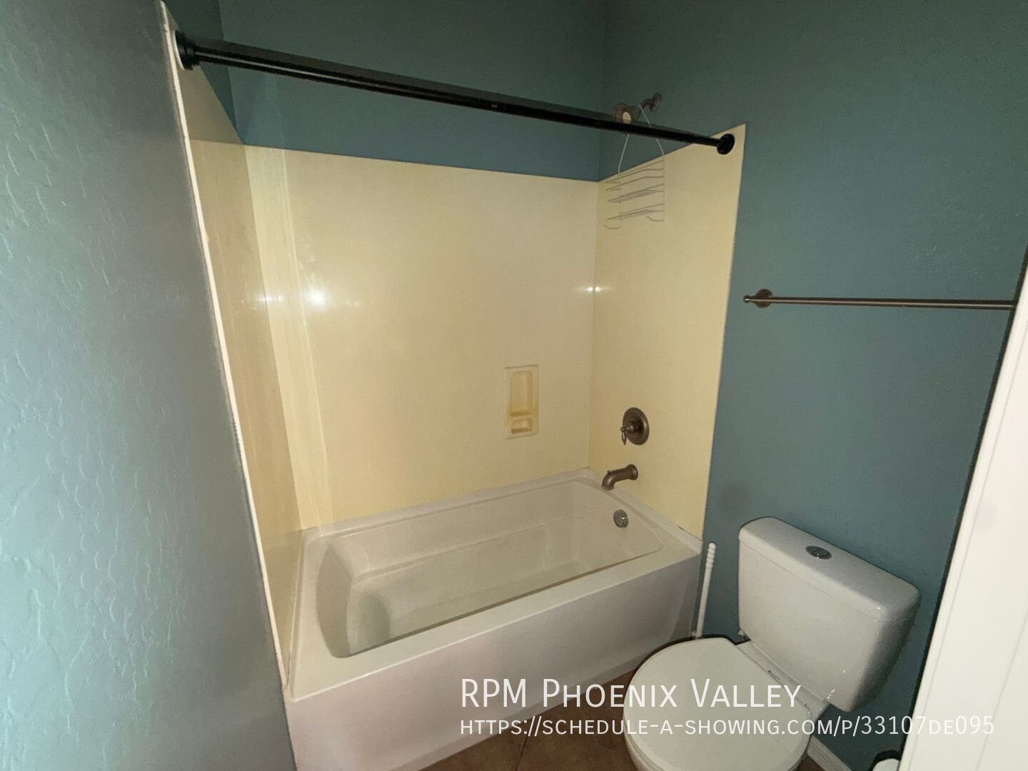 Stunning 5-Bedroom Home with Game Room & Backyard Oasis! property image