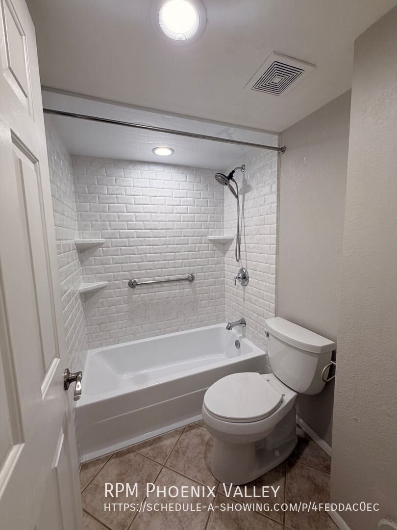1 Bed/1 Bath, No Carpet, Walking Distance to ASU Condo property image