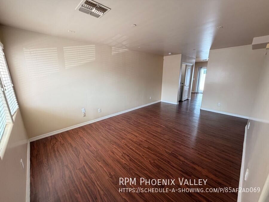 Townhome with Wood Plank Floors & Private Enclosed Outdoor Space! *MOVE IN SPECIAL* 1/2 OFF YOUR FIRST FULL MONTH OF RENT property image