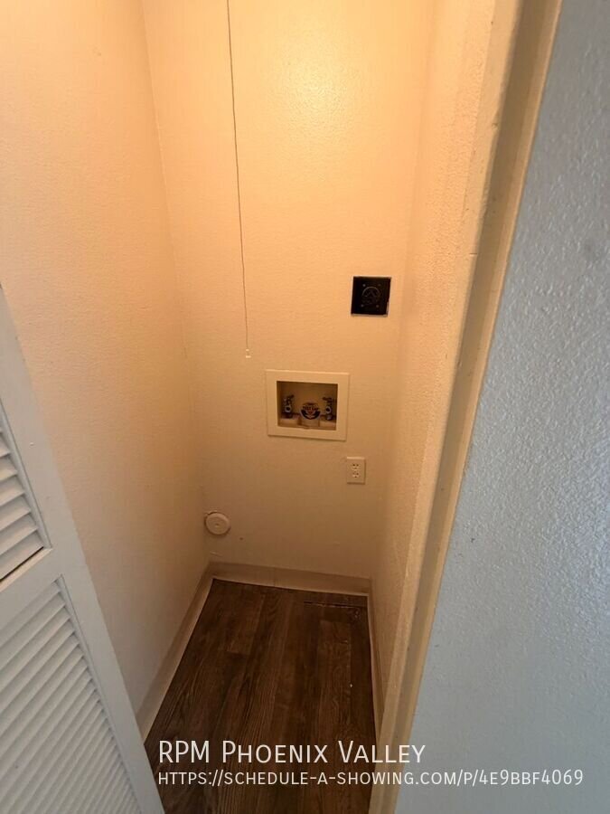 1x1 Near ASU w/ *MOVE IN SPECIAL* property image