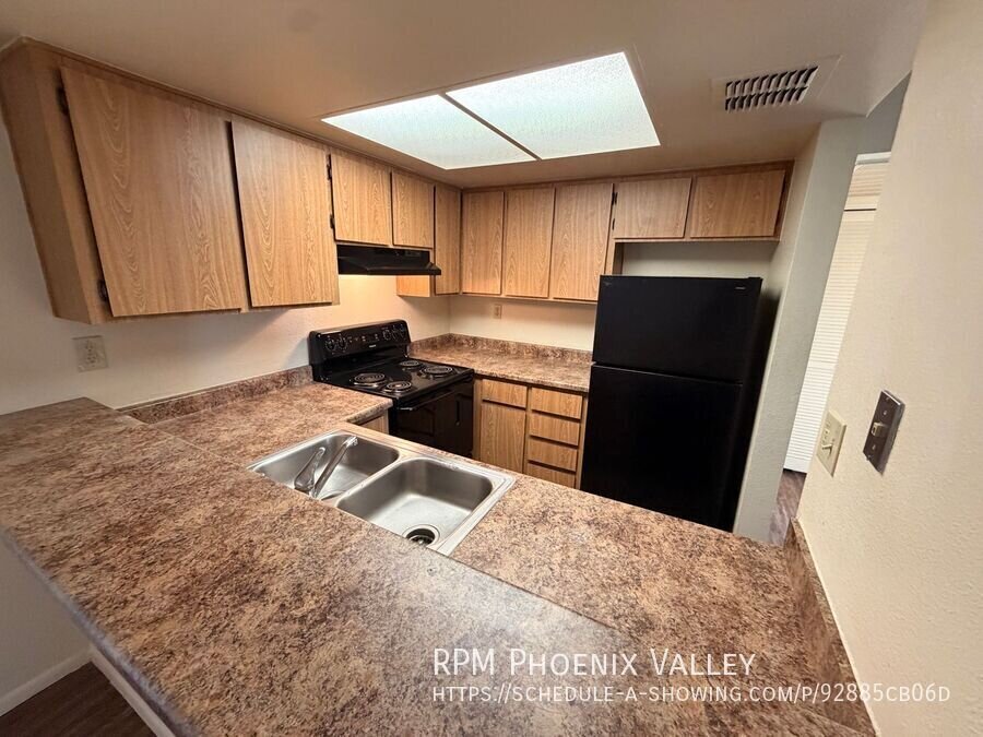 1 Bedroom 1 Bathroom 500 sq.ft. Near Tempe Marketplace and Light Rail - *MOVE IN SPECIAL* 1/2 OFF YOUR FIRST FULL MONTH OF RENT property image