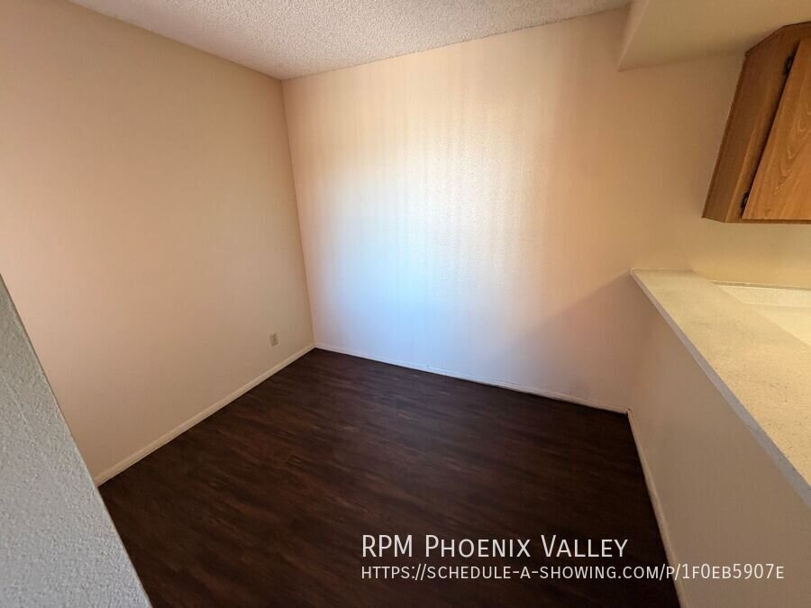 1x1 Near Tempe Marketplace w/ *MOVE IN SPECIAL* 1/2 OFF YOUR FIRST FULL MONTH OF RENT property image