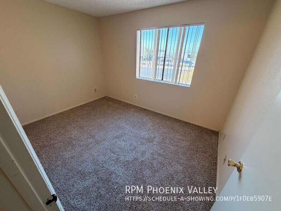 1x1 Near Tempe Marketplace w/ *MOVE IN SPECIAL* 1/2 OFF YOUR FIRST FULL MONTH OF RENT property image