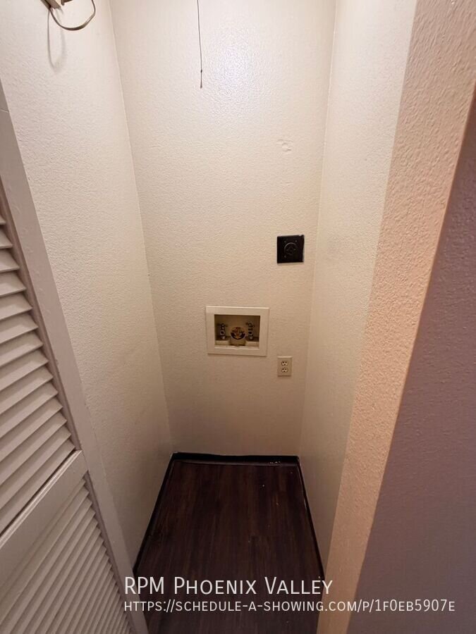 1x1 Near Tempe Marketplace w/ *MOVE IN SPECIAL* 1/2 OFF YOUR FIRST FULL MONTH OF RENT property image