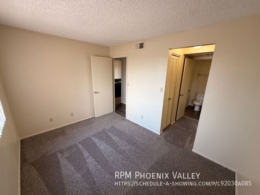 1x1 In Tempe w/ *MOVE IN SPECIAL* 1/2 OFF YOUR FIRST FULL MONTH OF RENT property image