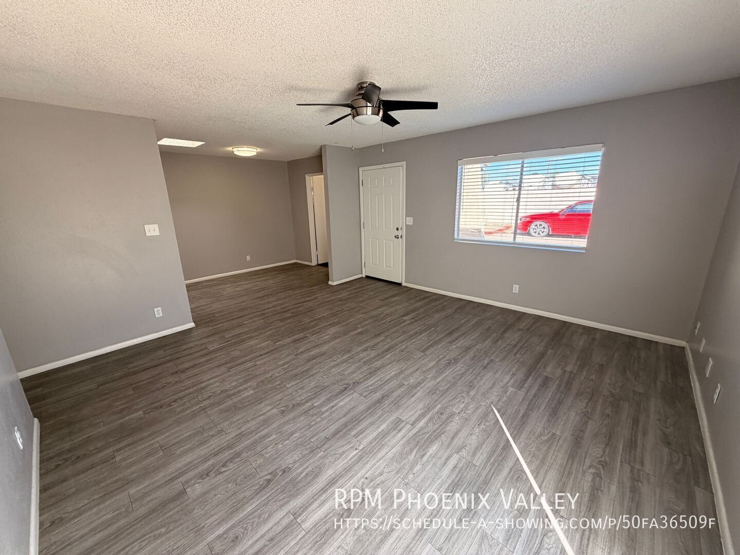 Updated Single Story 2x2 Glendale Unit With No Carpet property image