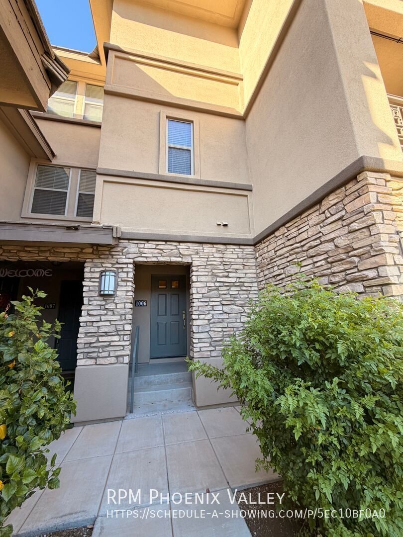 North Scottsdale/Phoenix **Gated** 2 bed/2.5 TownHome Available! property image