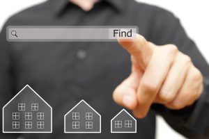 landlord researching property management companies in Phoenix AZ